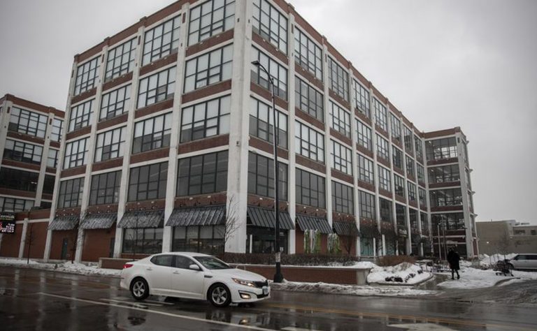 THE OWNER OF A SPRAWLING FORMER MARSHALL FIELD’S WAREHOUSE COMPLEX WANTS TO BRING A TOUCH OF HOLLYWOOD TO THE NORTHWEST SIDE.